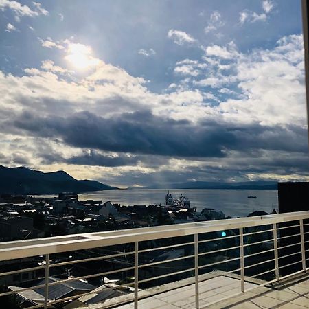 Departamento Bella Vista Ushuaiaアパートメント エクステリア 写真